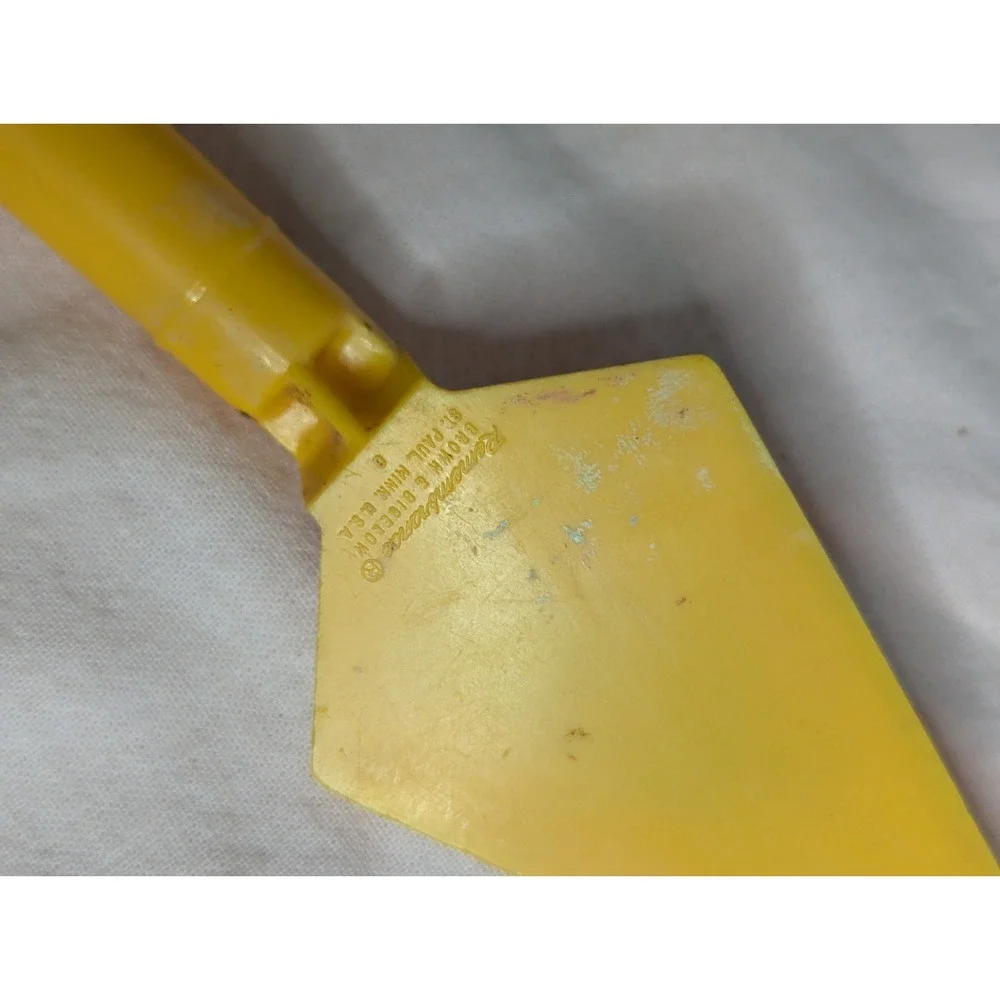 Vintage Sakrete cement mix‎ trowel shape LETTER OPENER remembrance Brown Bigelow